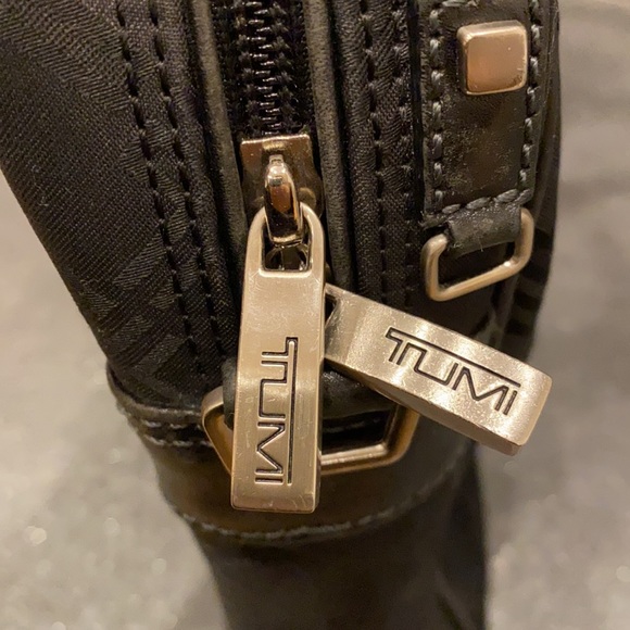 TUMI briefcase/ laptop bag. Vintage. - Picture 3 of 14